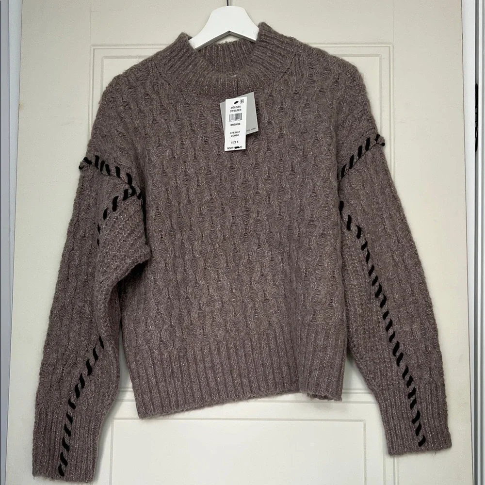 dh NEW YORK super Cozy Sweater - Picture 2 of 7